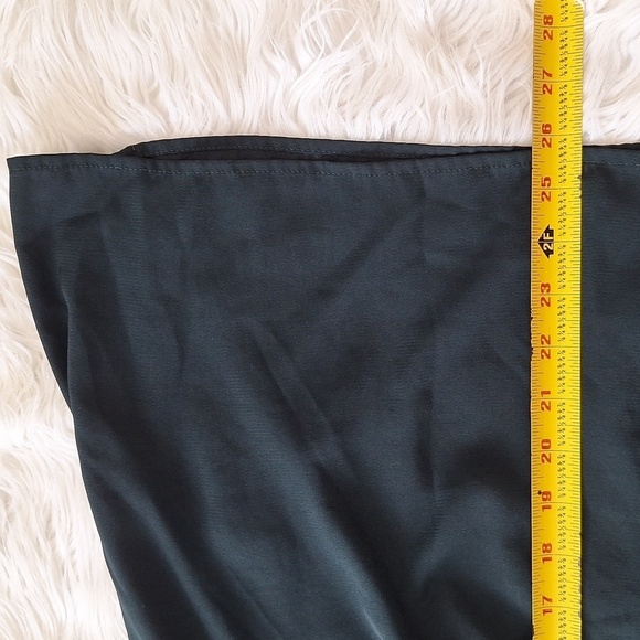 H&M Conscious Flowy Emerald Green Sleeveless Blouse - Picture 10 of 13